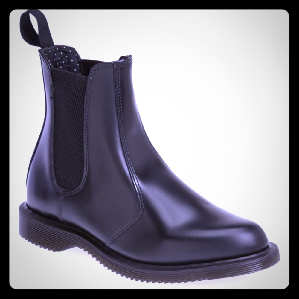 BN US 7 FLORA WOMEN'S SMOOTH LEATHER CHELSEA BOOTS